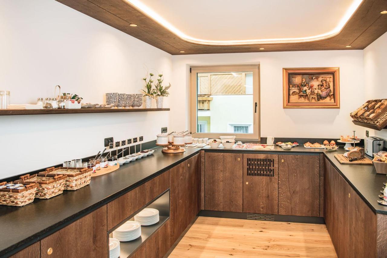 Garni Hotel Miara - Your Dolomites Home セルヴァ・ディ・ヴァル・ガルデーナ エクステリア 写真