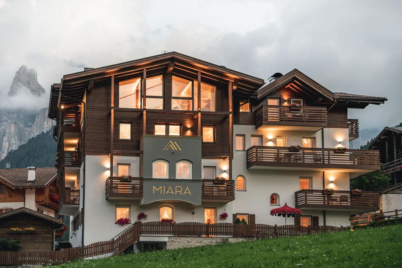 Garni Hotel Miara - Your Dolomites Home セルヴァ・ディ・ヴァル・ガルデーナ エクステリア 写真