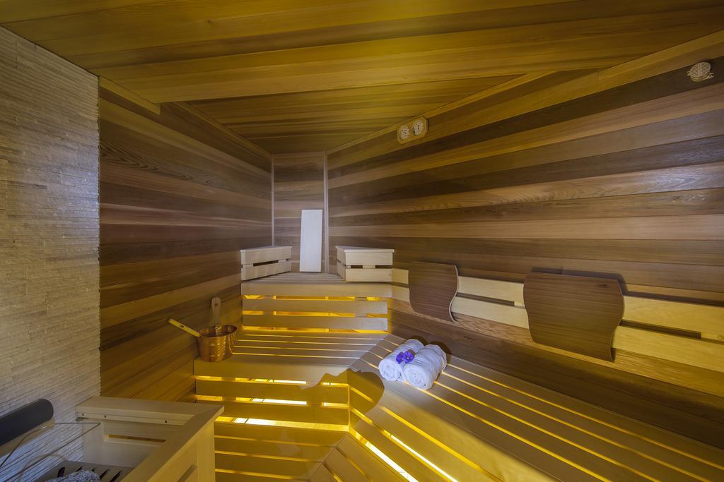 Garni Hotel Miara - Your Dolomites Home セルヴァ・ディ・ヴァル・ガルデーナ エクステリア 写真