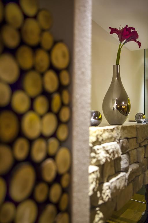 Garni Hotel Miara - Your Dolomites Home セルヴァ・ディ・ヴァル・ガルデーナ エクステリア 写真